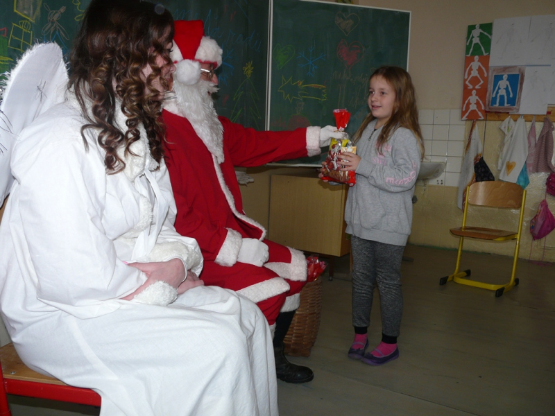Mikuláš v ZŠ Kalinovo - 6. december 2016.