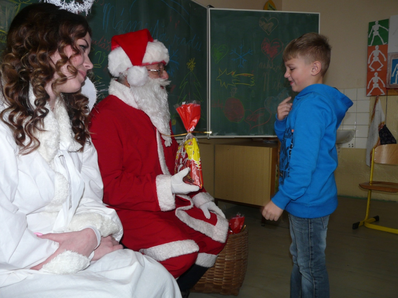 Mikuláš v ZŠ Kalinovo - 6. december 2016.