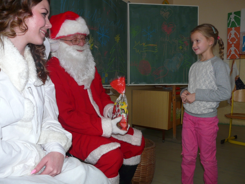 Mikuláš v ZŠ Kalinovo - 6. december 2016.