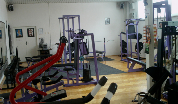 Fotka - Fotky - vybavenie fitnescentra