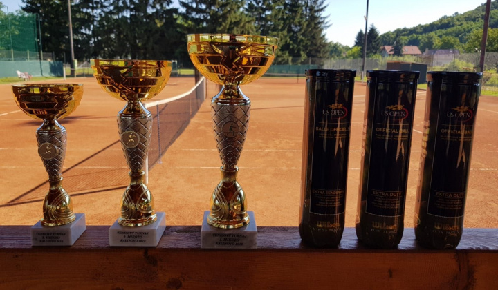 Fotka - 11. ročník tenisového turnaja o Pohár starostu obce Kalinovo